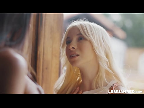 ❤️ Dziewczyna wraca do domu kilka miesięcy później i kończy się na tym, że zjada cipkę macochy ❌ Super porn at us ️❤